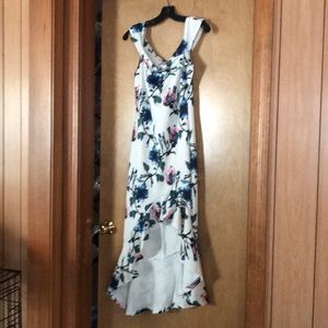 White Floral Venus Cocktail Dress